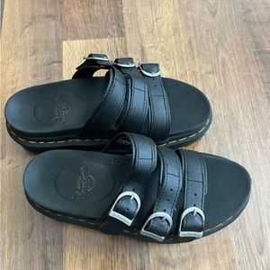 Dr. Martens Blaire platform sandal